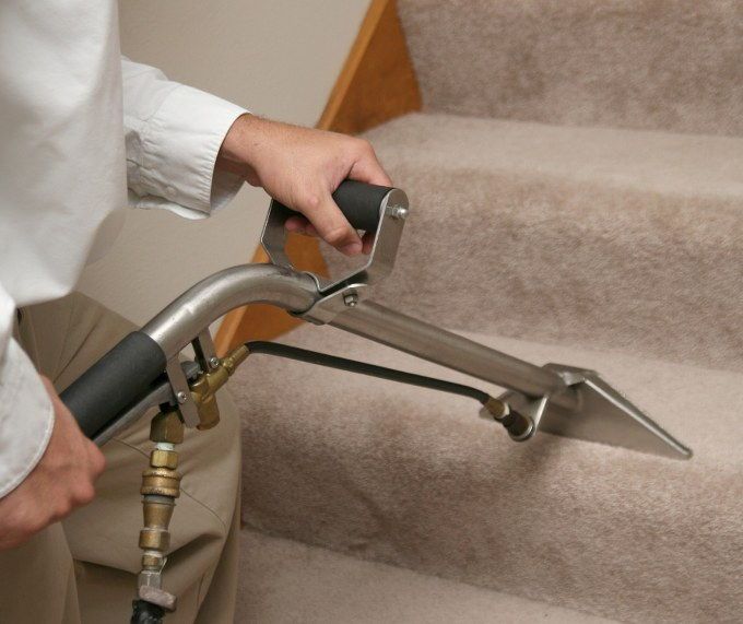 deep cleaning carpets